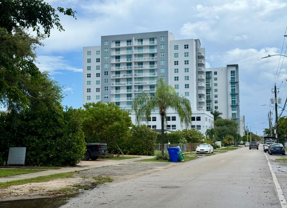 Activo con contrato: $450,000 (2 camas, 1 baños, 1138 Pies cuadrados)