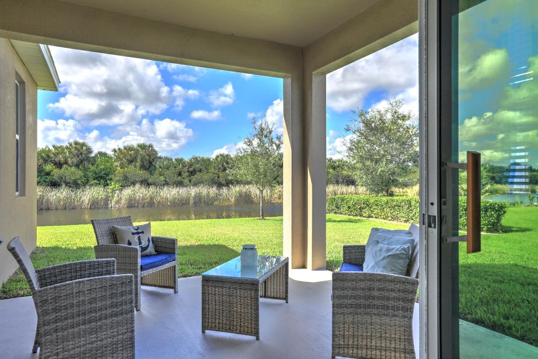 For Sale: $415,000 (4 beds, 2 baths, 2009 Square Feet)