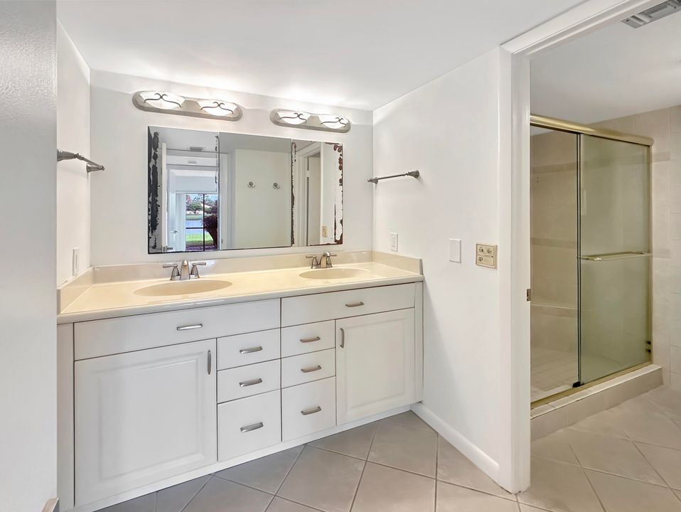 出租: $1,850 (2 贝兹, 2 浴室, 1417 平方英尺)