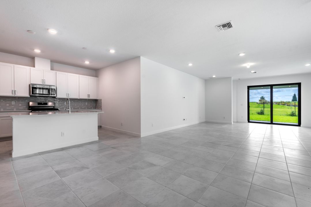 For Sale: $483,690 (3 beds, 2 baths, 1954 Square Feet)