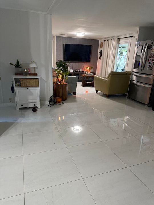 На продажу: $95,000 (4 спален, 2 ванн, 1750 Квадратных фут)