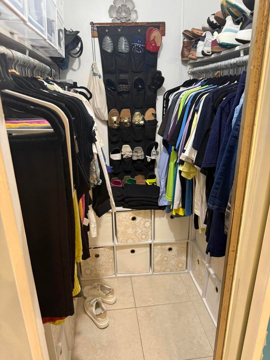 На продажу: $95,000 (4 спален, 2 ванн, 1750 Квадратных фут)