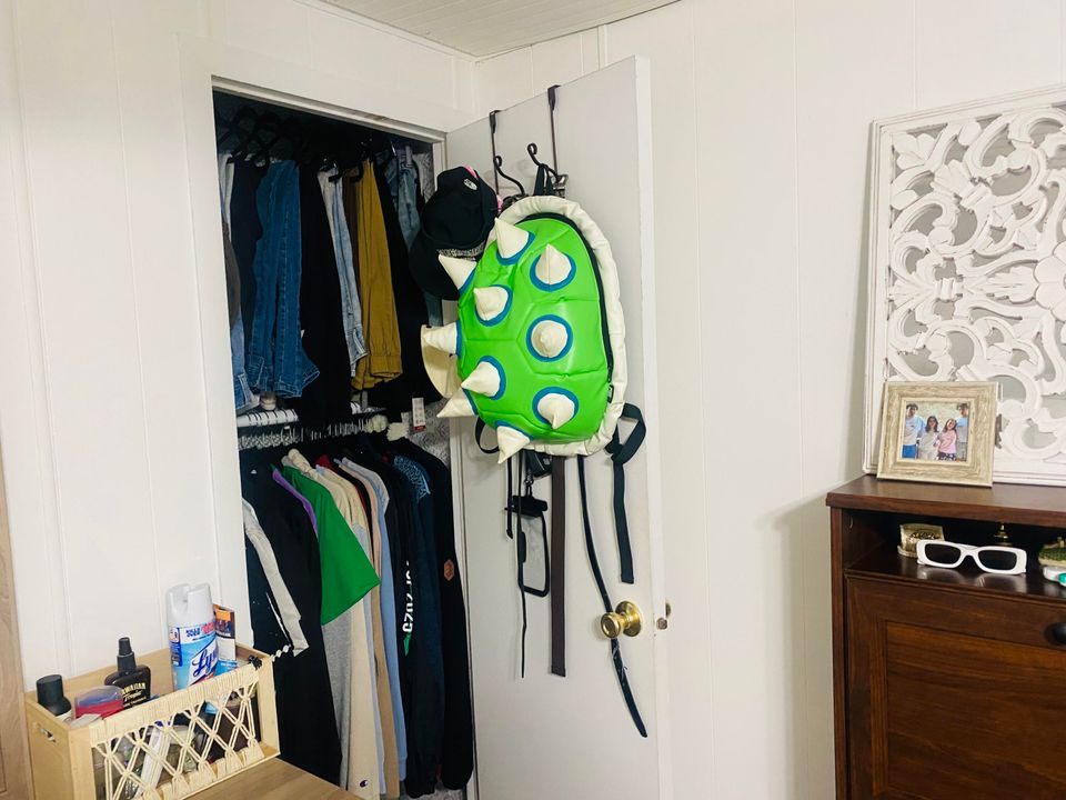 На продажу: $95,000 (4 спален, 2 ванн, 1750 Квадратных фут)