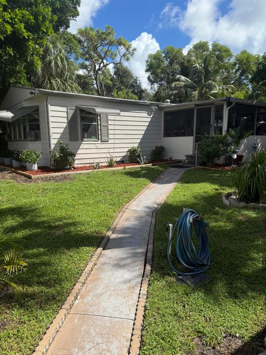 На продажу: $95,000 (4 спален, 2 ванн, 1750 Квадратных фут)