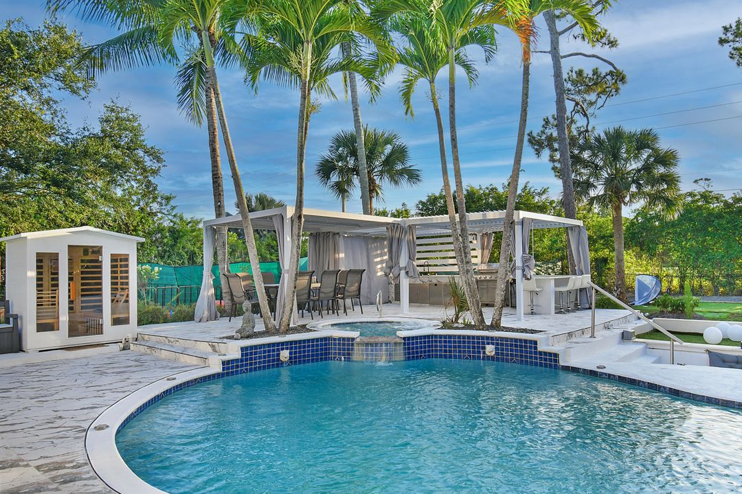 For Rent: $50,000 (6 beds, 7 baths, 5000 Square Feet)