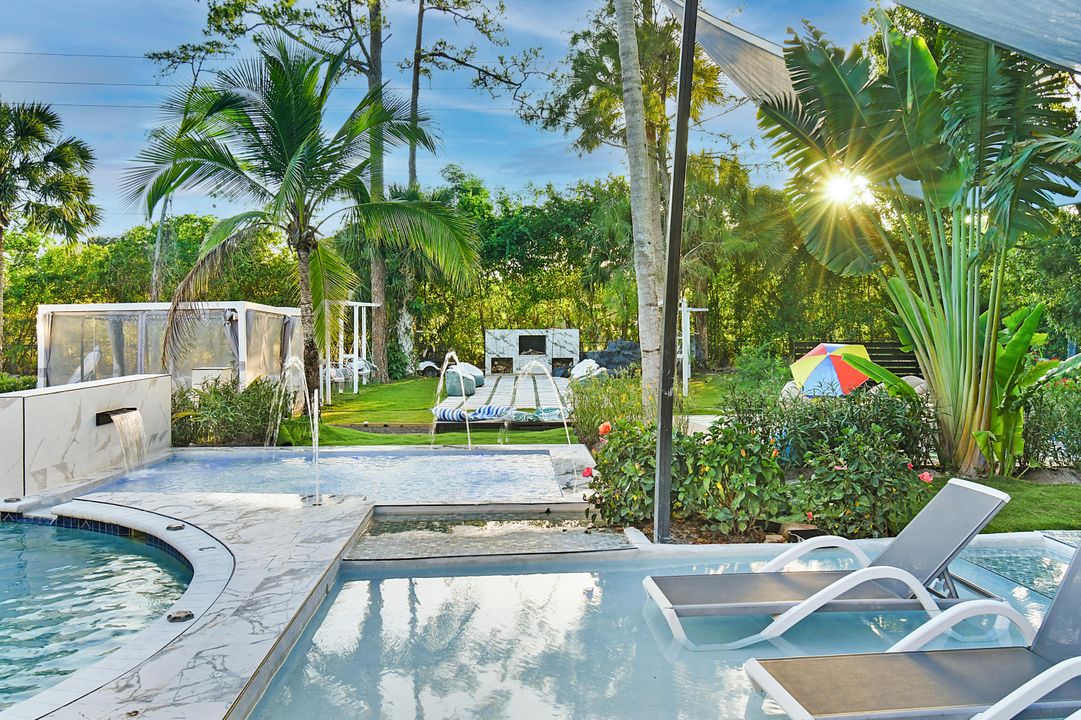 For Rent: $50,000 (6 beds, 7 baths, 5000 Square Feet)