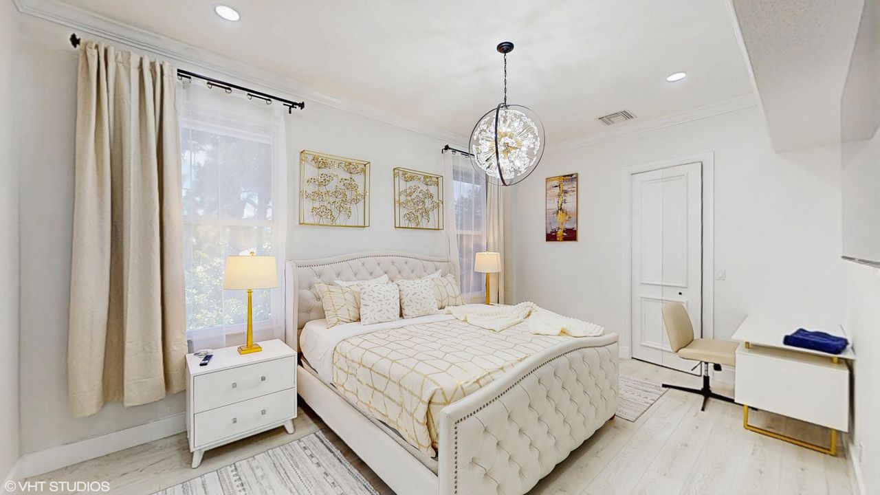 For Rent: $50,000 (6 beds, 7 baths, 5000 Square Feet)