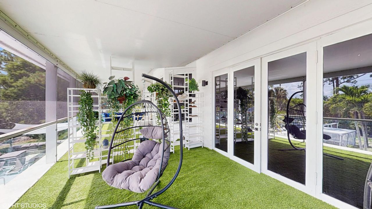 For Rent: $50,000 (6 beds, 7 baths, 5000 Square Feet)