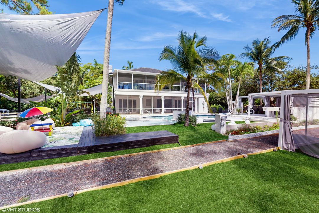 For Rent: $50,000 (6 beds, 7 baths, 5000 Square Feet)