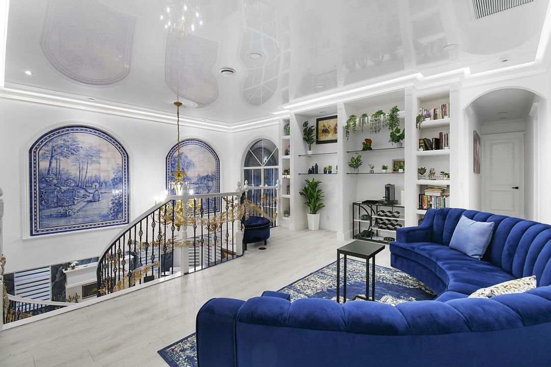 For Rent: $50,000 (6 beds, 7 baths, 5000 Square Feet)