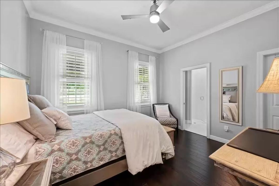 For Rent: $22,000 (5 beds, 3 baths, 4056 Square Feet)