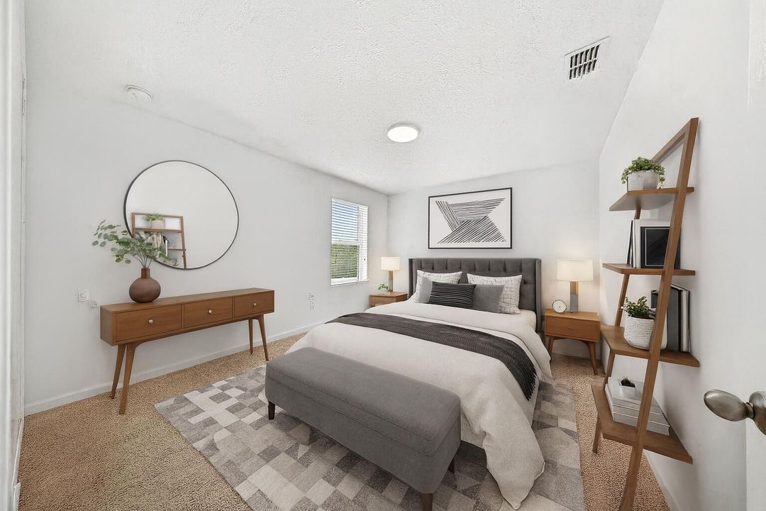 For Sale: $539,999 (5 beds, 3 baths, 2926 Square Feet)