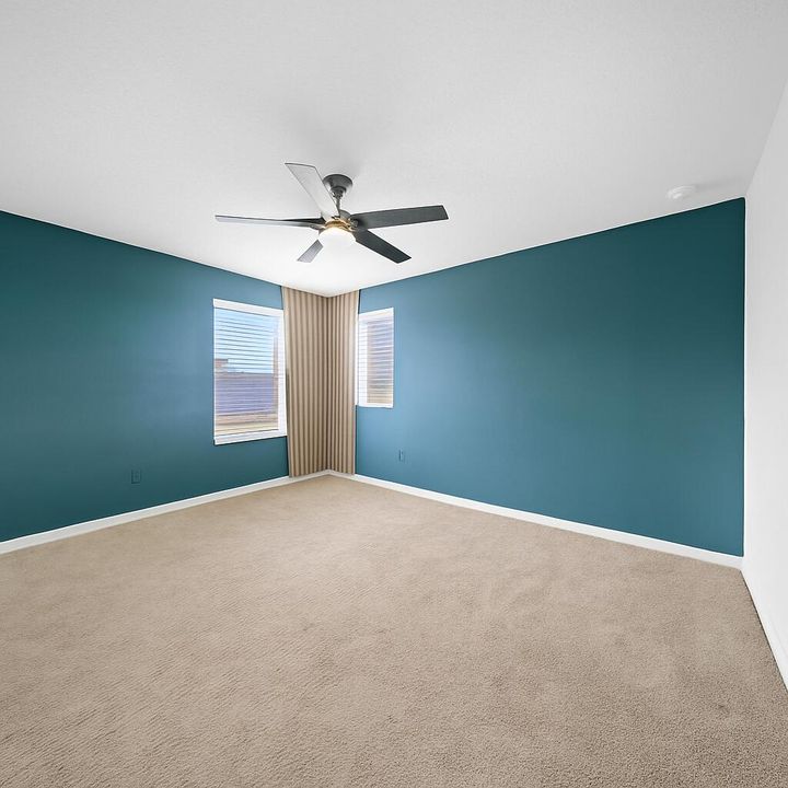 For Sale: $539,999 (5 beds, 3 baths, 2926 Square Feet)