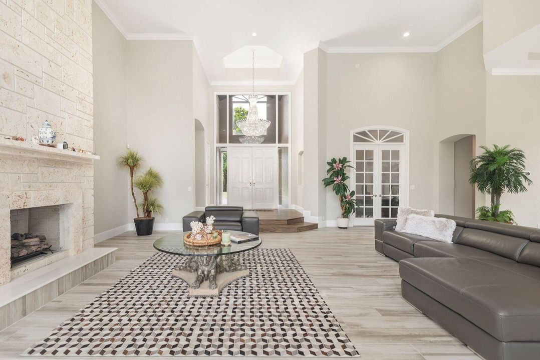 For Sale: $3,190,000 (4 beds, 4 baths, 4107 Square Feet)