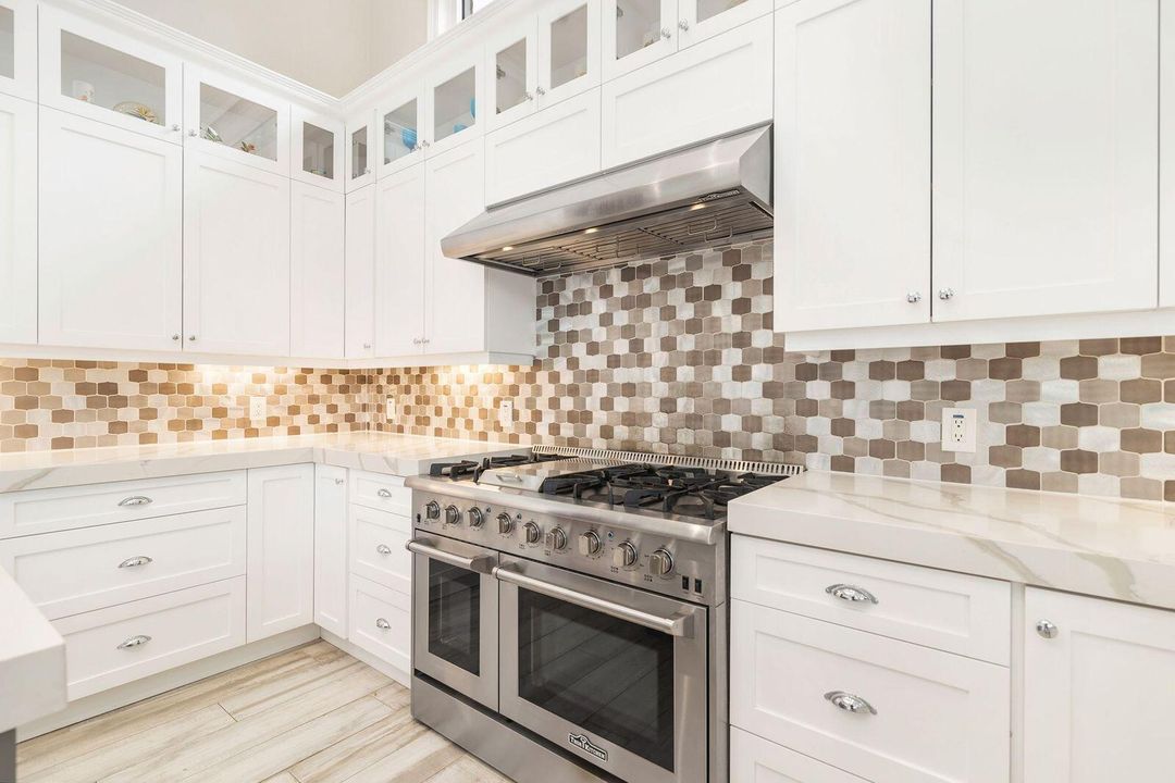 For Sale: $3,190,000 (4 beds, 4 baths, 4107 Square Feet)