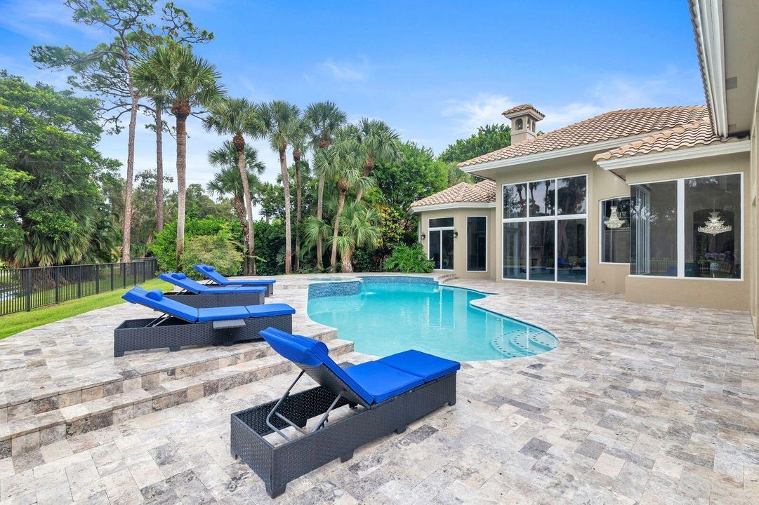 For Sale: $3,190,000 (4 beds, 4 baths, 4107 Square Feet)