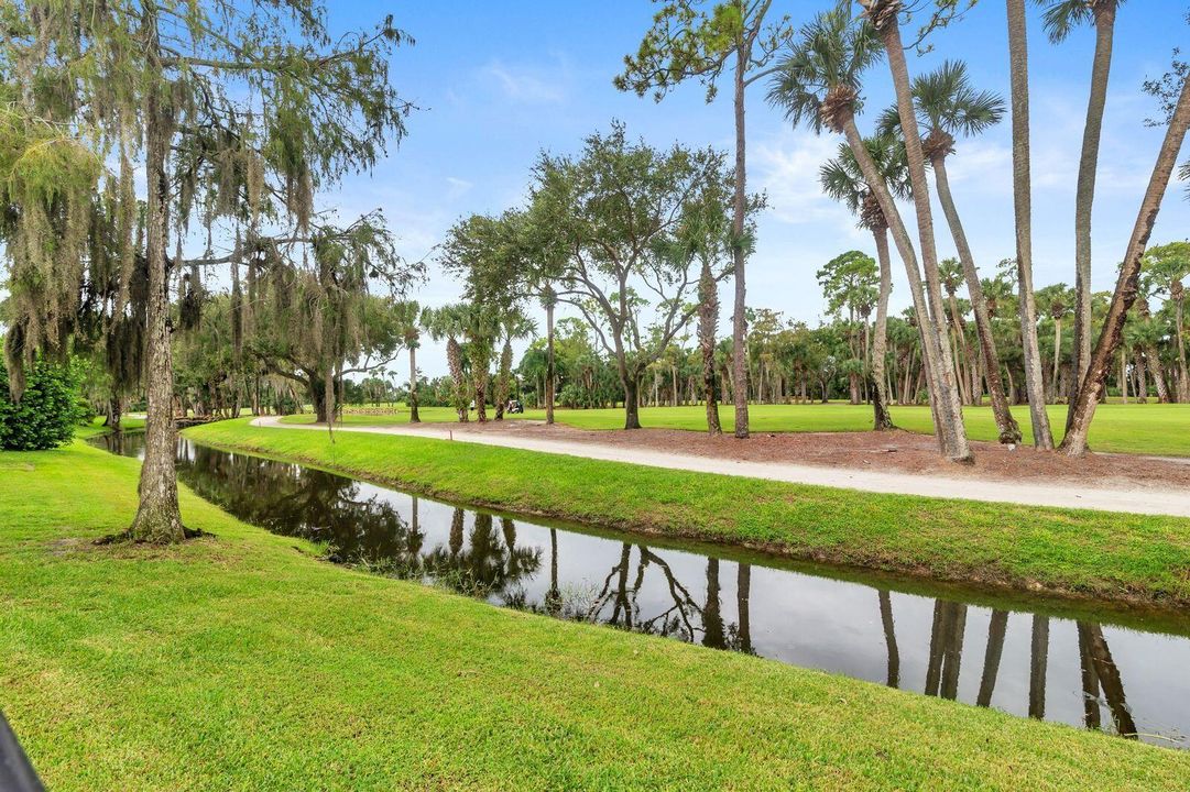 For Sale: $3,190,000 (4 beds, 4 baths, 4107 Square Feet)