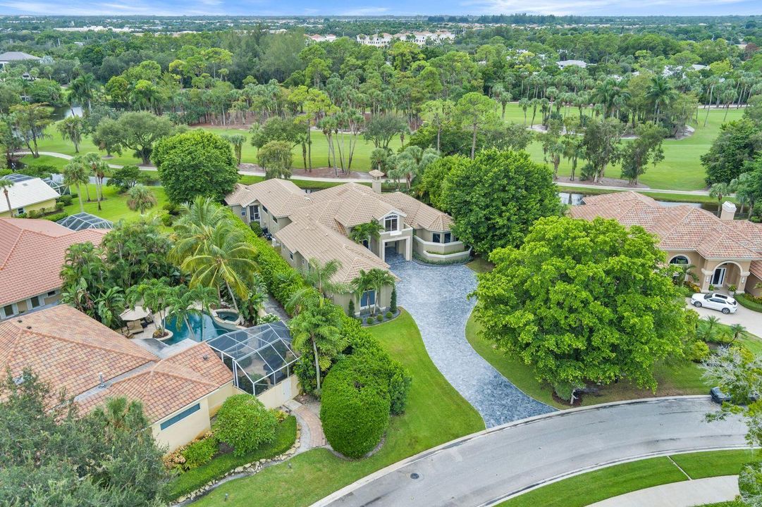 For Sale: $3,190,000 (4 beds, 4 baths, 4107 Square Feet)