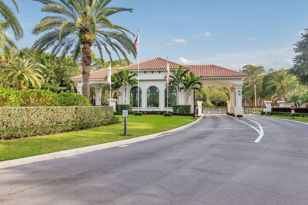 For Sale: $3,850,000 (4 beds, 4 baths, 4414 Square Feet)