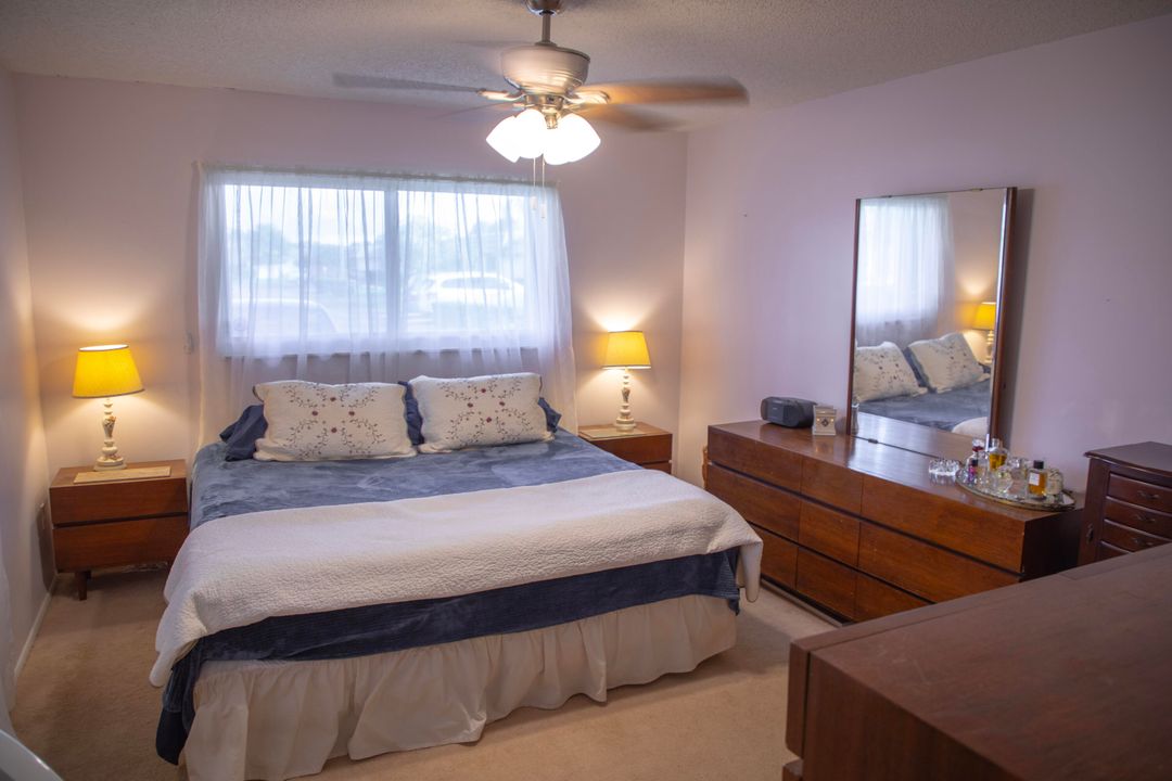 На продажу: $215,000 (2 спален, 2 ванн, 1328 Квадратных фут)