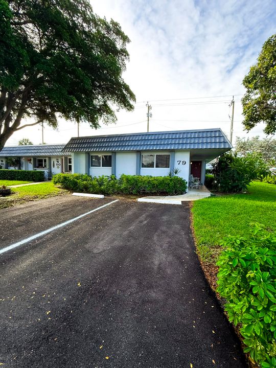 На продажу: $215,000 (2 спален, 2 ванн, 1328 Квадратных фут)