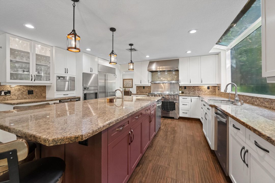 For Sale: $1,874,000 (5 beds, 4 baths, 4032 Square Feet)