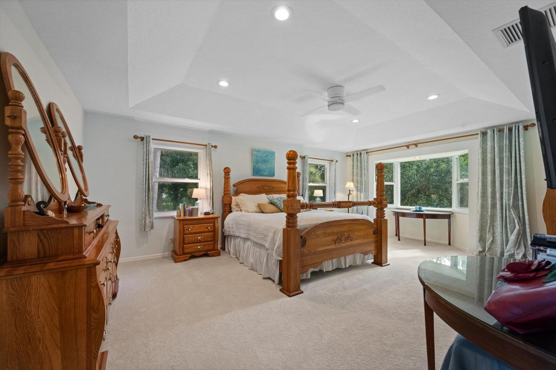 For Sale: $1,874,000 (5 beds, 4 baths, 4032 Square Feet)