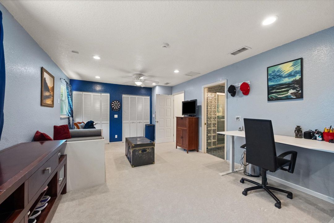 For Sale: $1,874,000 (5 beds, 4 baths, 4032 Square Feet)