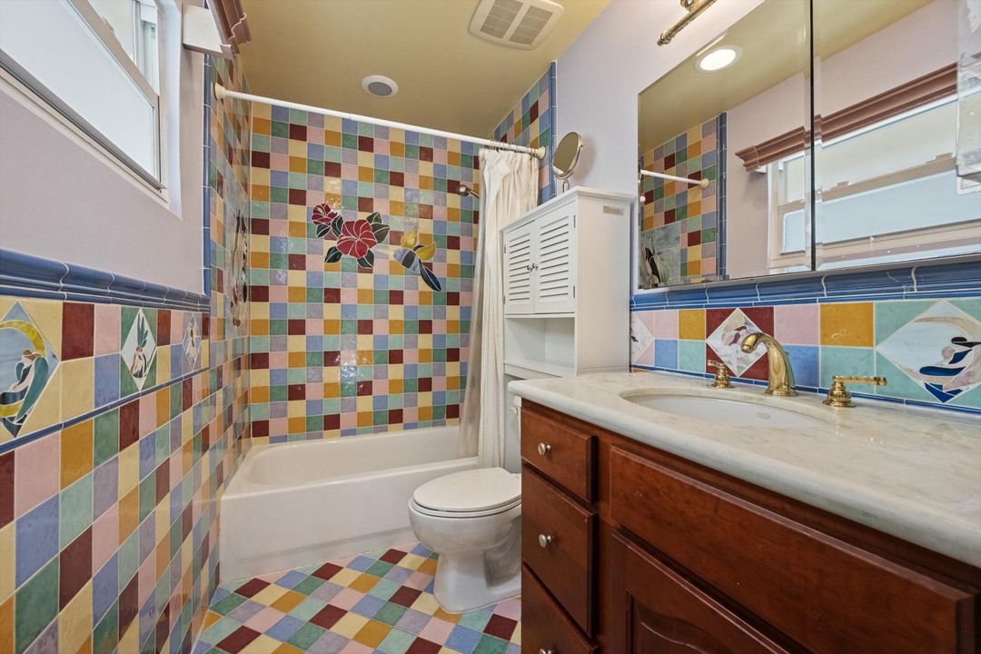 For Sale: $1,874,000 (5 beds, 4 baths, 4032 Square Feet)