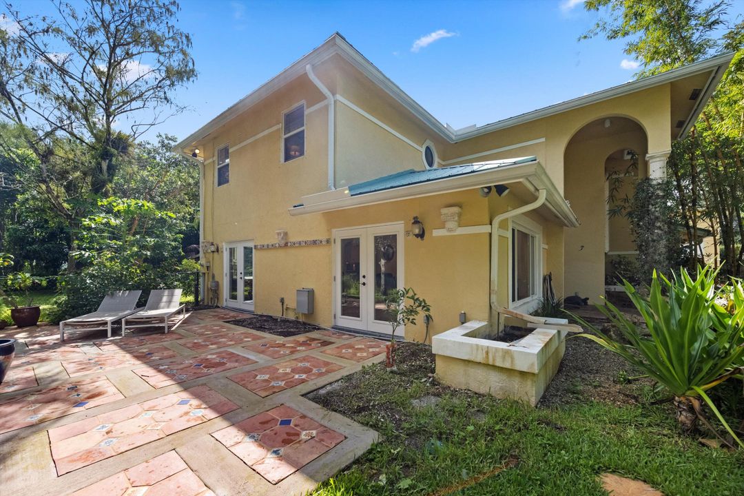 For Sale: $1,874,000 (5 beds, 4 baths, 4032 Square Feet)