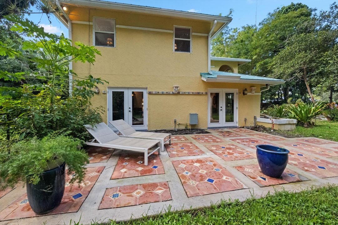 For Sale: $1,874,000 (5 beds, 4 baths, 4032 Square Feet)