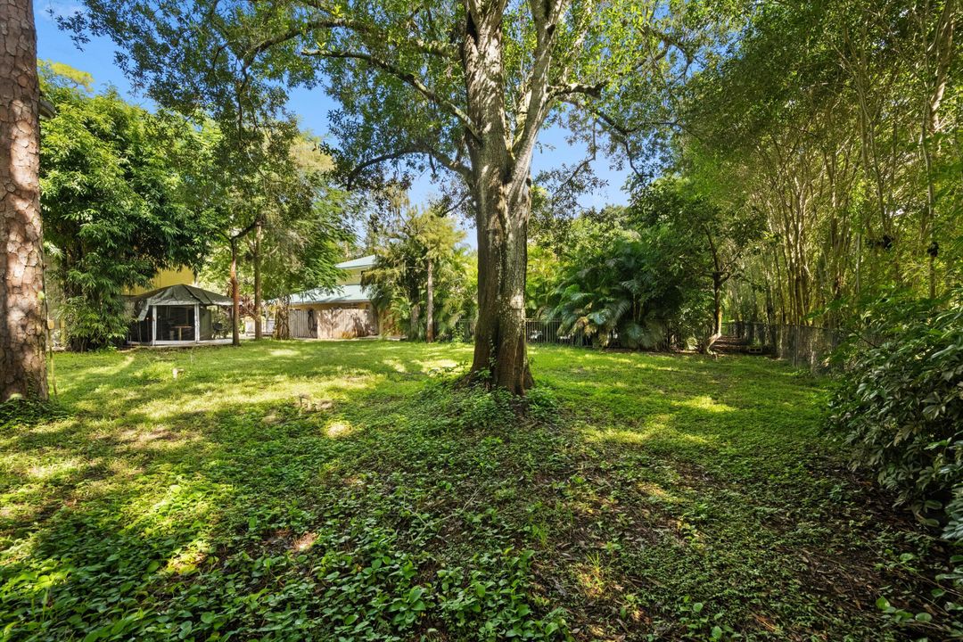 For Sale: $1,874,000 (5 beds, 4 baths, 4032 Square Feet)