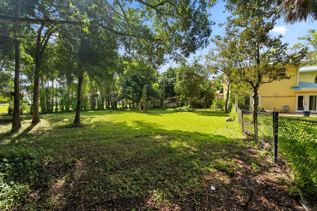 For Sale: $1,874,000 (5 beds, 4 baths, 4032 Square Feet)