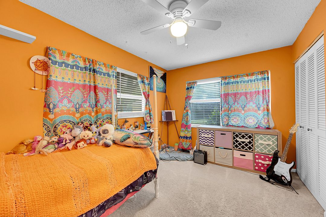 Active With Contract: $349,900 (3 beds, 2 baths, 1546 Square Feet)