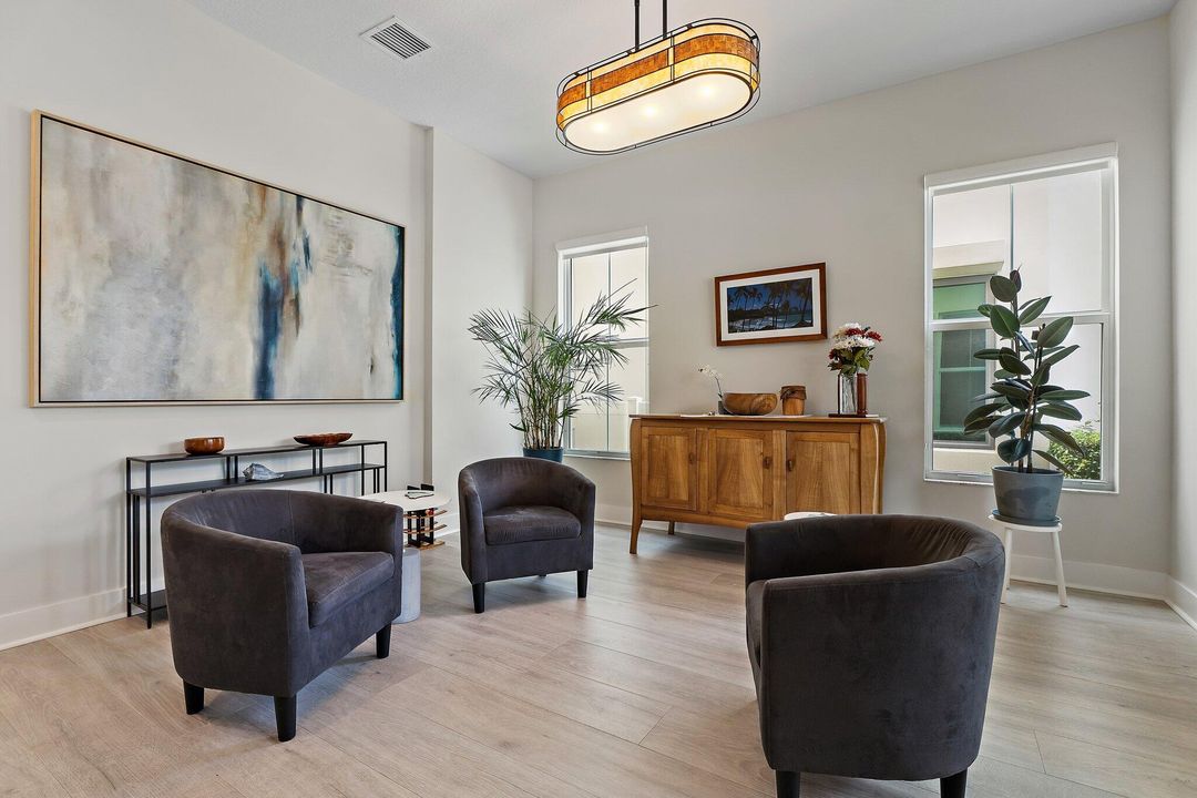 Под контрактом: $1,695,000 (4 спален, 5 ванн, 3760 Квадратных фут)