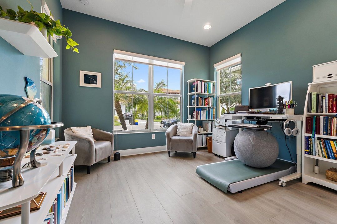 Под контрактом: $1,695,000 (4 спален, 5 ванн, 3760 Квадратных фут)