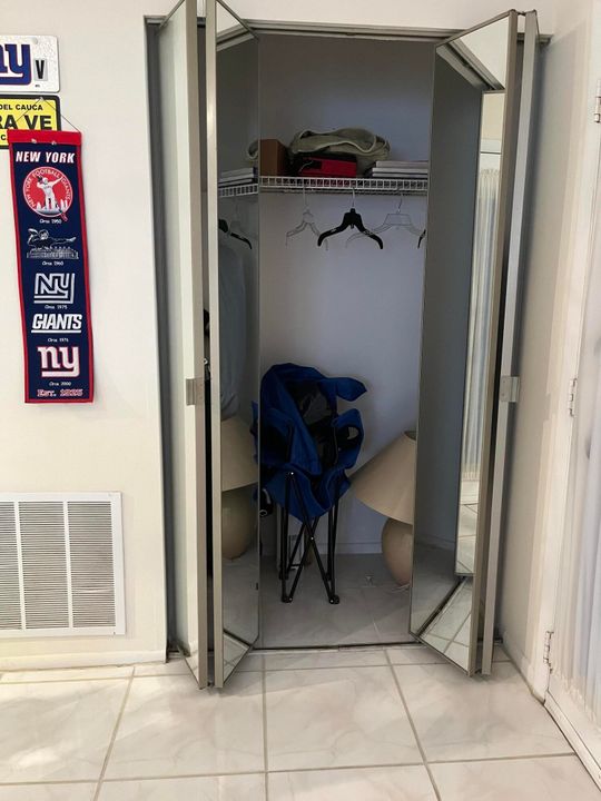 For Rent: $1,400 (1 beds, 1 baths, 600 Square Feet)