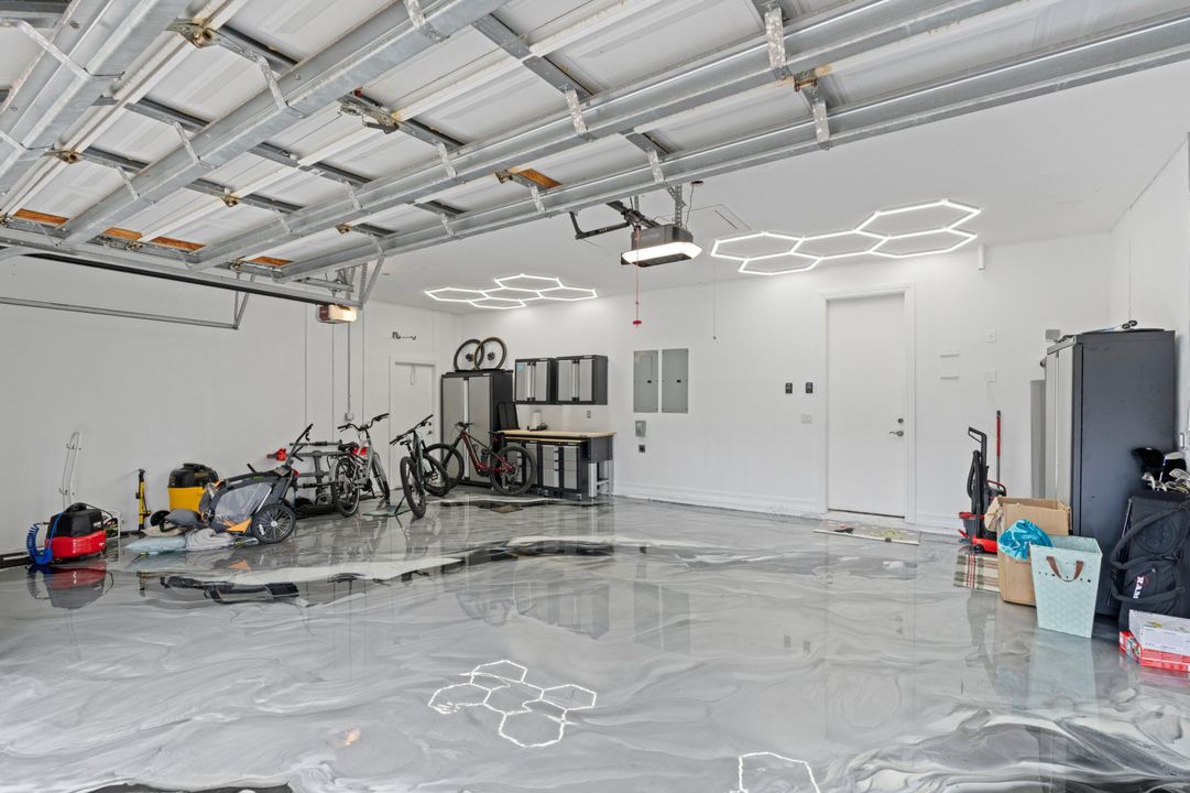 待售: $1,295,000 (4 贝兹, 4 浴室, 3756 平方英尺)