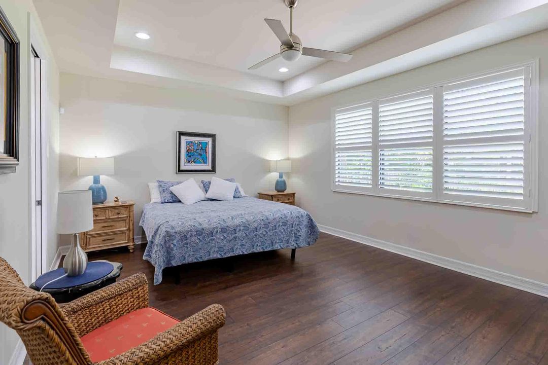 待售: $765,000 (3 贝兹, 3 浴室, 2555 平方英尺)