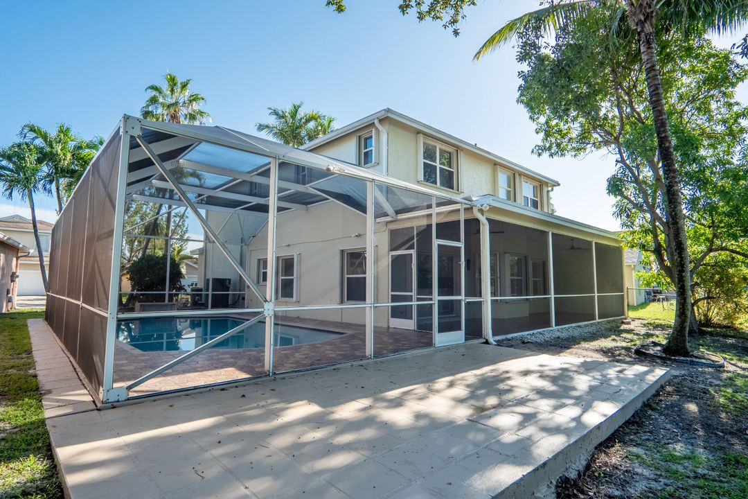 Active With Contract: $584,900 (4 beds, 2 baths, 2279 Square Feet)