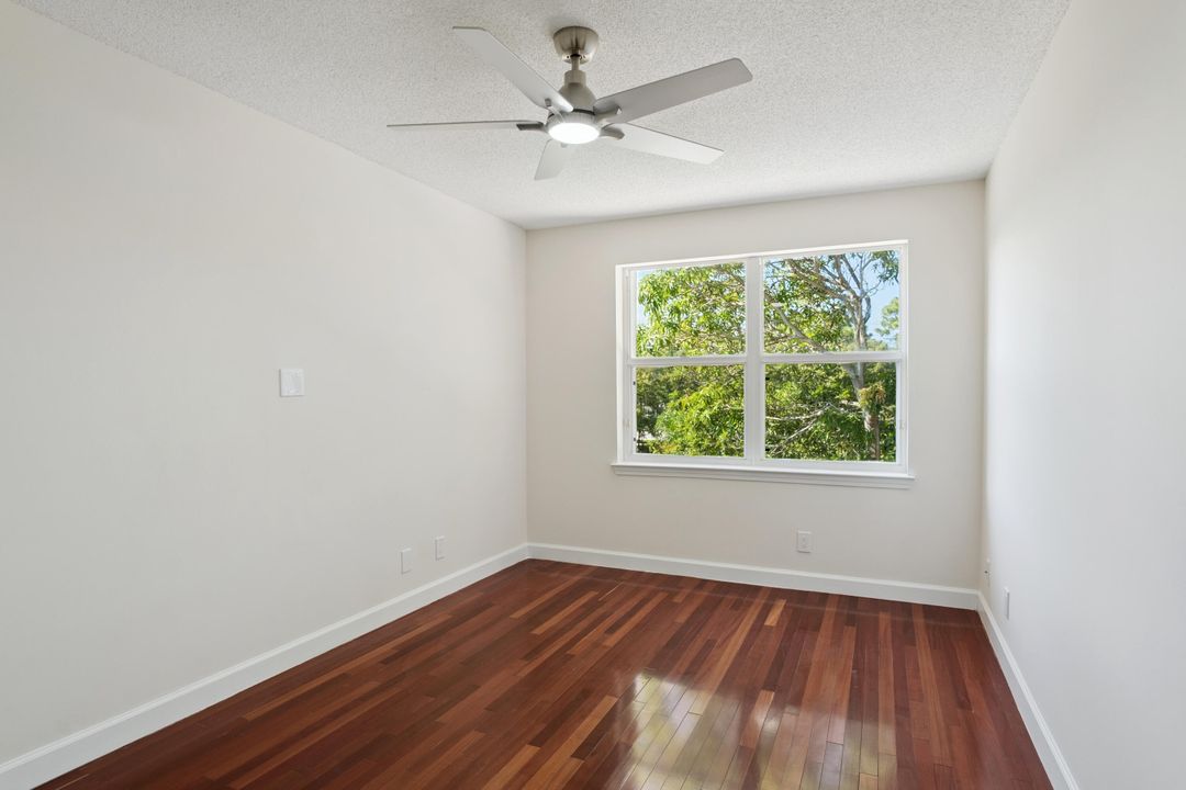 Active With Contract: $584,900 (4 beds, 2 baths, 2279 Square Feet)