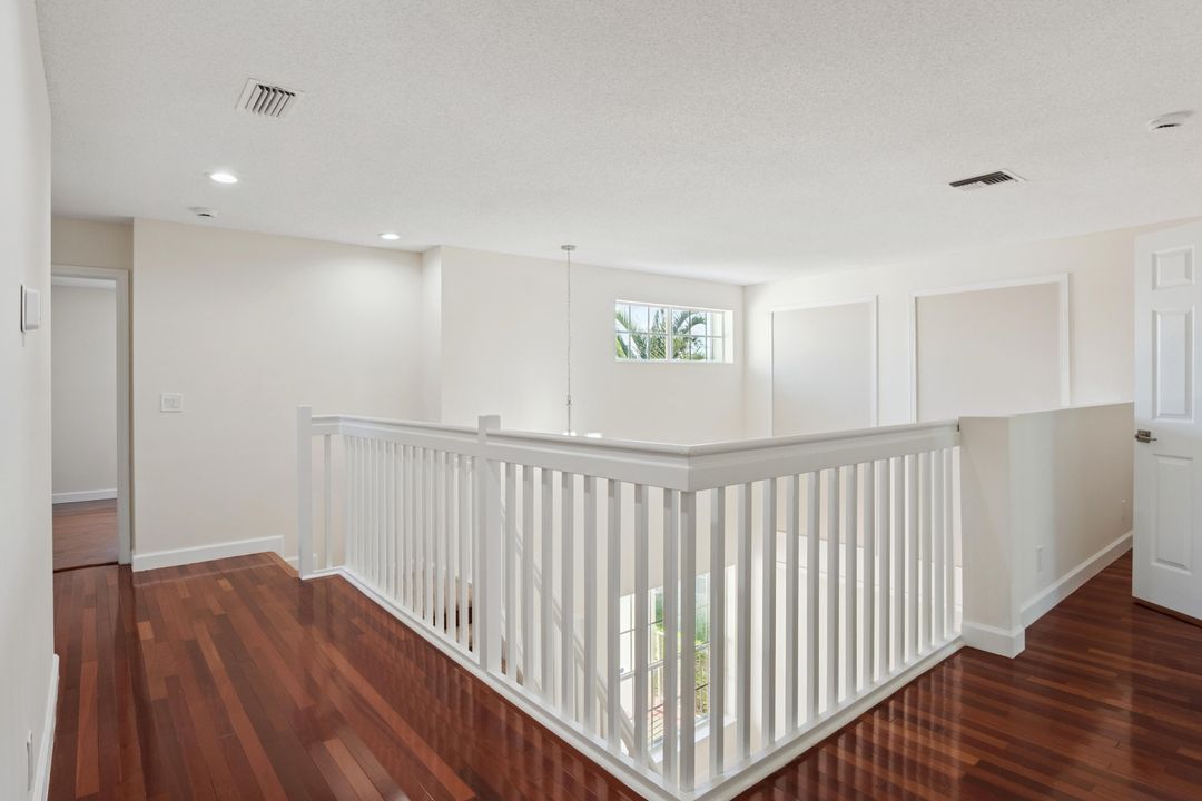 Active With Contract: $584,900 (4 beds, 2 baths, 2279 Square Feet)