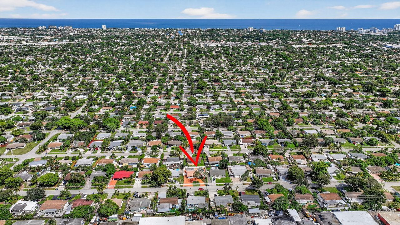 Под контрактом: $499,900 (3 спален, 2 ванн, 1188 Квадратных фут)