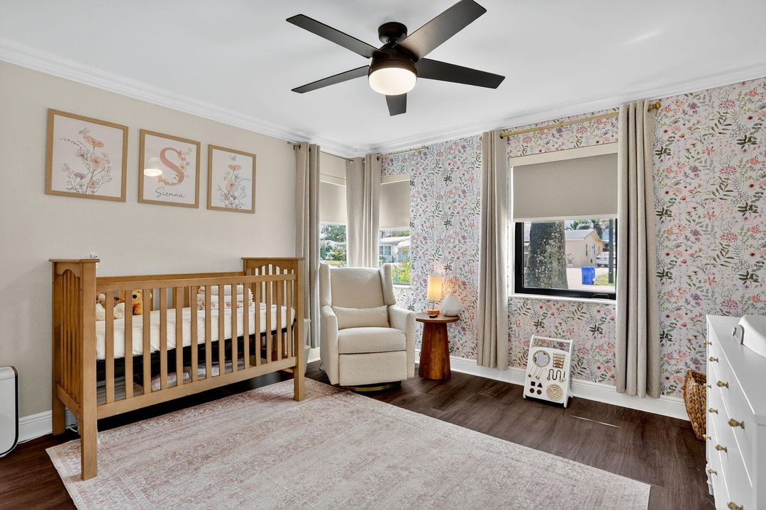 Под контрактом: $499,900 (3 спален, 2 ванн, 1188 Квадратных фут)