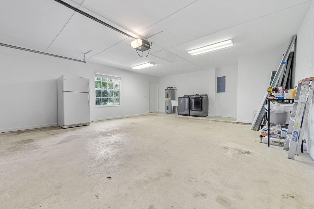 En Venta: $665,000 (3 camas, 3 baños, 1991 Pies cuadrados)