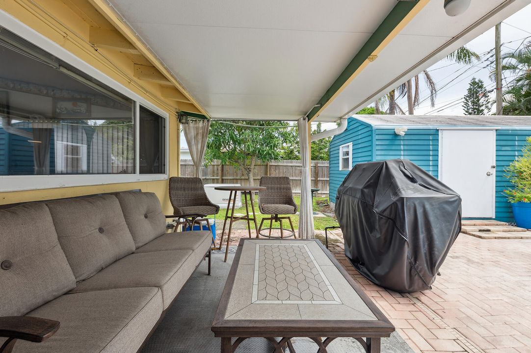 На продажу: $525,000 (4 спален, 2 ванн, 1585 Квадратных фут)