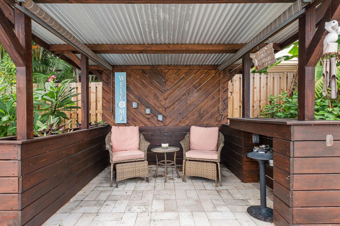 На продажу: $525,000 (4 спален, 2 ванн, 1585 Квадратных фут)