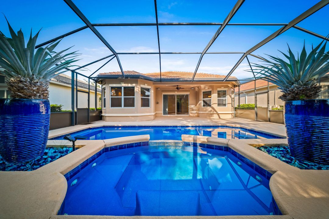 Active With Contract: $3,400 (3 beds, 2 baths, 1782 Square Feet)