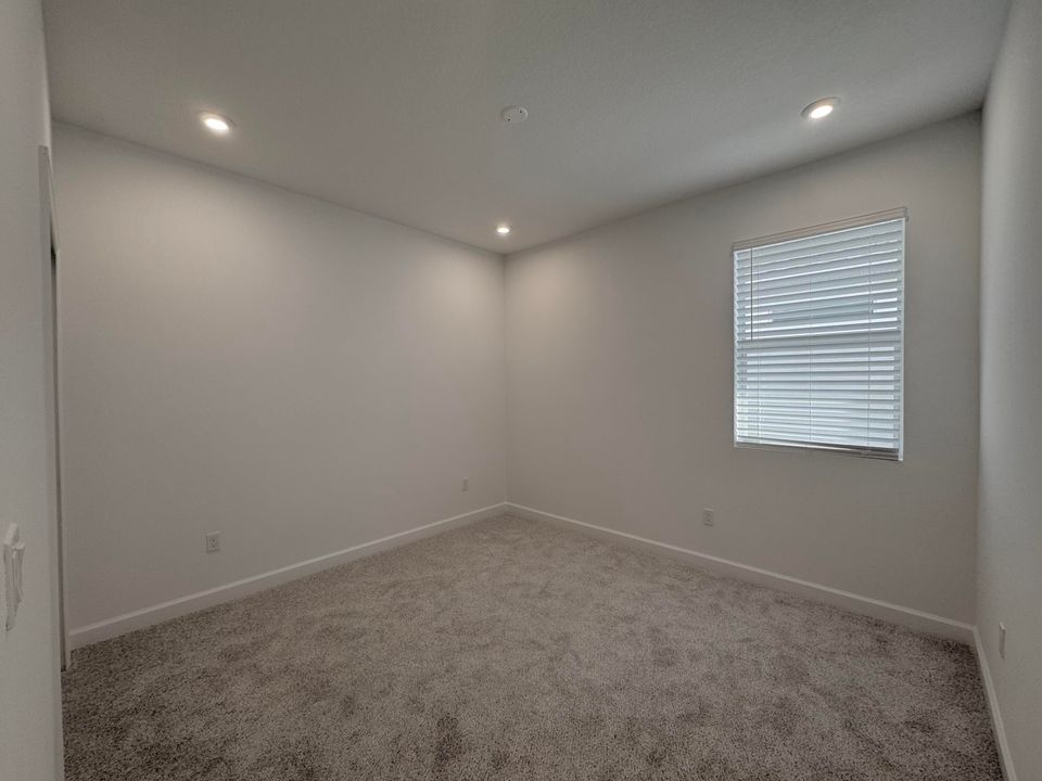 Active With Contract: $2,800 (3 beds, 2 baths, 1894 Square Feet)