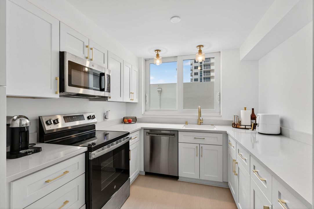 En Venta: $659,000 (2 camas, 2 baños, 1570 Pies cuadrados)